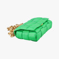 The Chain Cassette Green lambskin B09108320Pザ チェーン カセット グリーン ラムスキン B09108320P