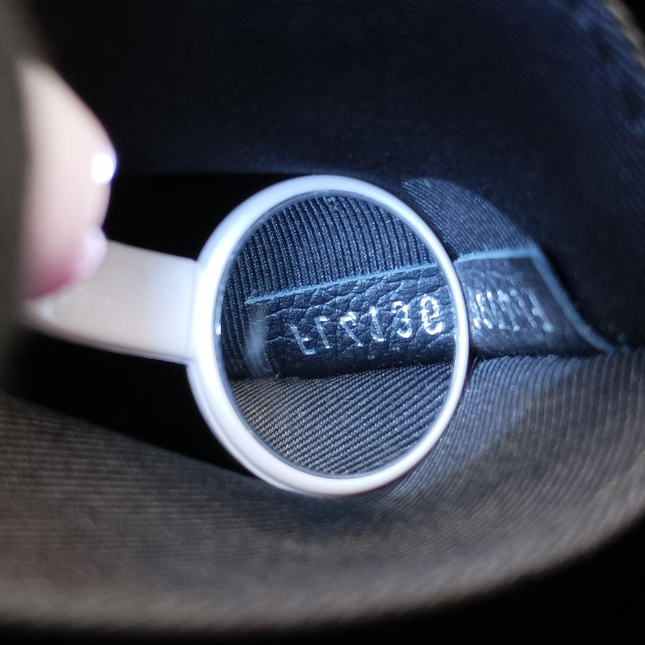 Lockme 2 Beige×Black Taurillon leather M50252 FL4136ロックミーII ベージュ×ブラック トリヨンレザー M50252 FL4136