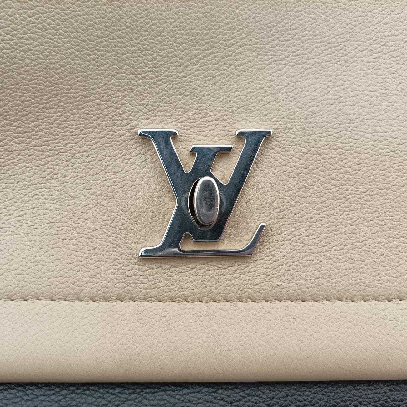 Lockme 2 Beige×Black Taurillon leather M50252 FL4136ロックミーII ベージュ×ブラック トリヨンレザー M50252 FL4136