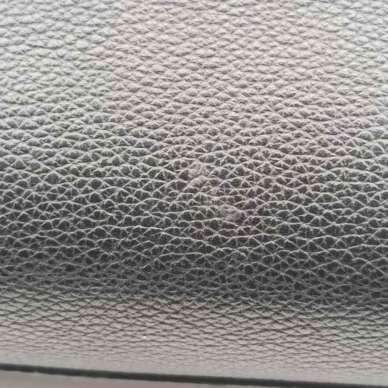 Lockme 2 Beige×Black Taurillon leather M50252 FL4136ロックミーII ベージュ×ブラック トリヨンレザー M50252 FL4136