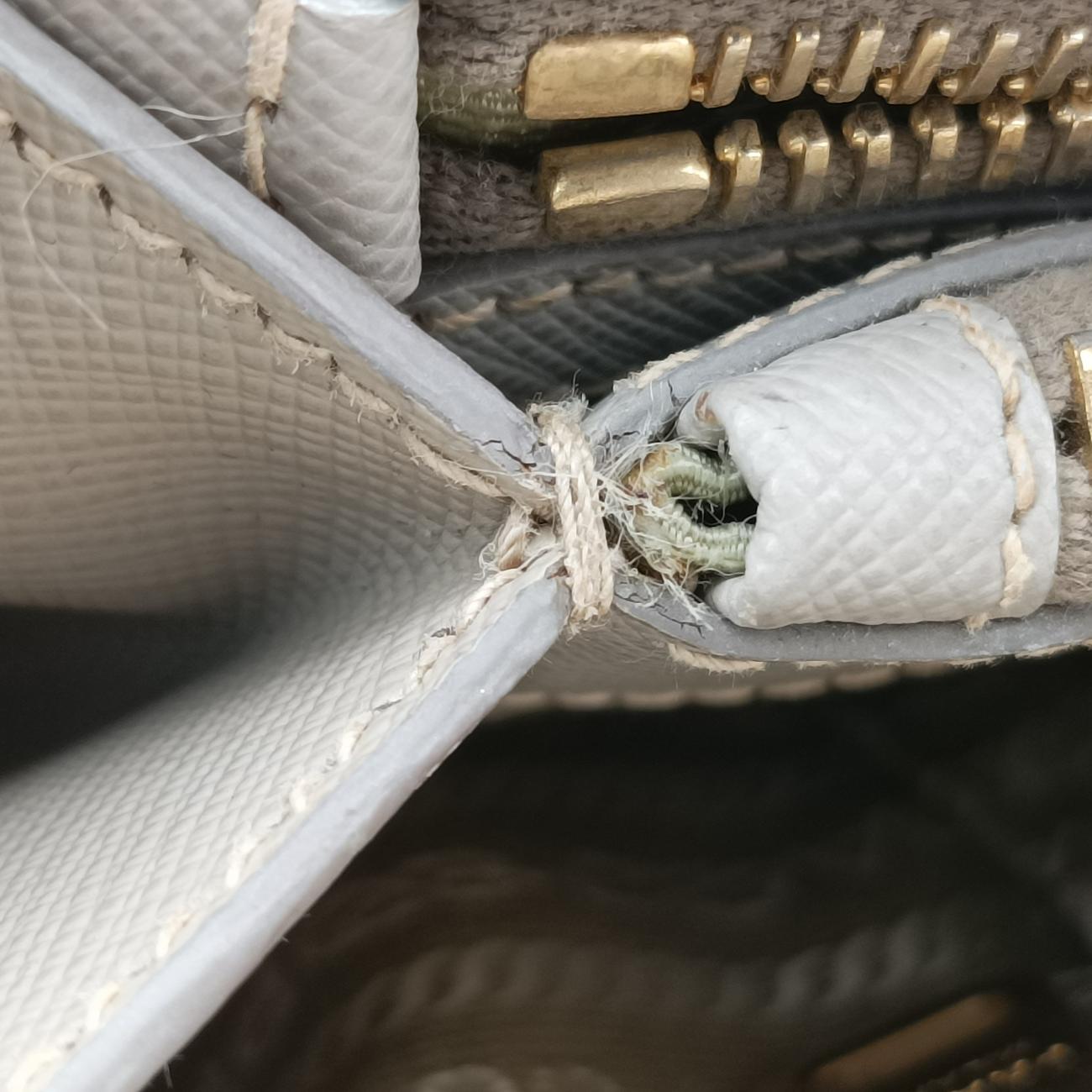 Promenade Grey SAFFIANO Leather BN2558 8 7 165プロムナード グレー サフィアーノレザー BN2558 8 7 165