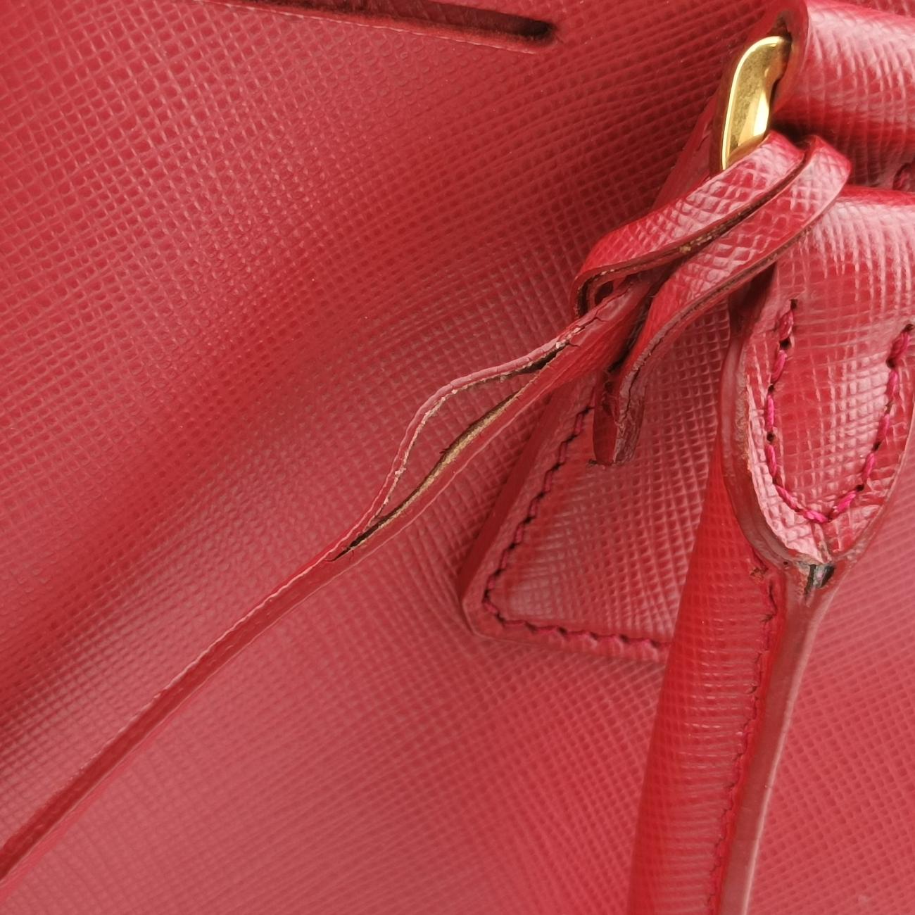 Galleria Red SAFFIANO Leather BN1801 64ガレリア レッド サフィアーノレザー BN1801 64