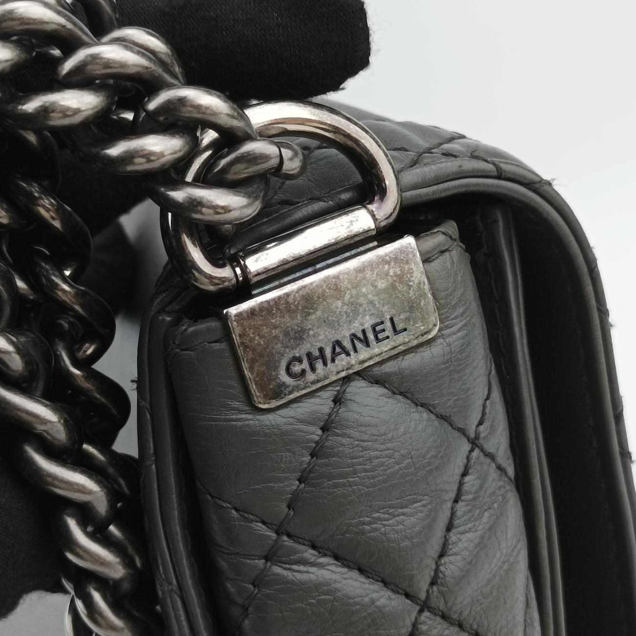 BOY CHANEL Grey leather A67948 18935729ボーイシャネル グレー レザー A67948 18935729