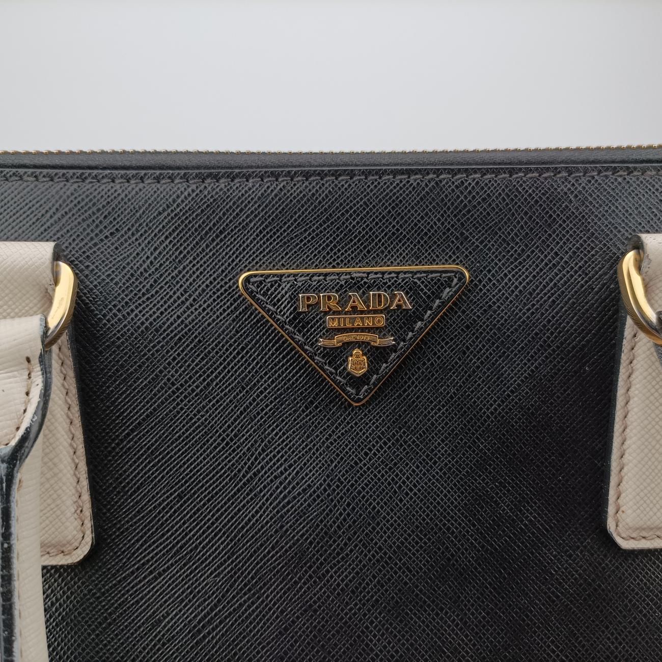 Galleria Black×white SAFFIANO Leather B2274A 103ガレリア ブラック×ホワイト サフィアーノレザー B2274A 103