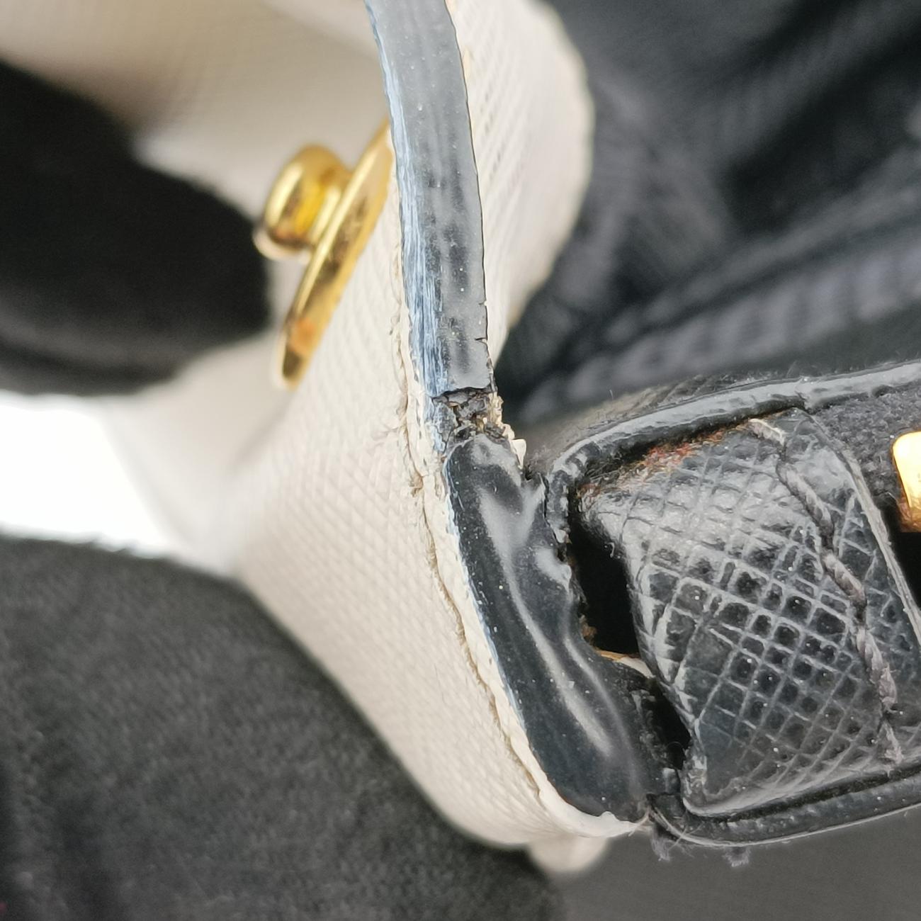 Galleria Black×white SAFFIANO Leather B2274A 103ガレリア ブラック×ホワイト サフィアーノレザー B2274A 103