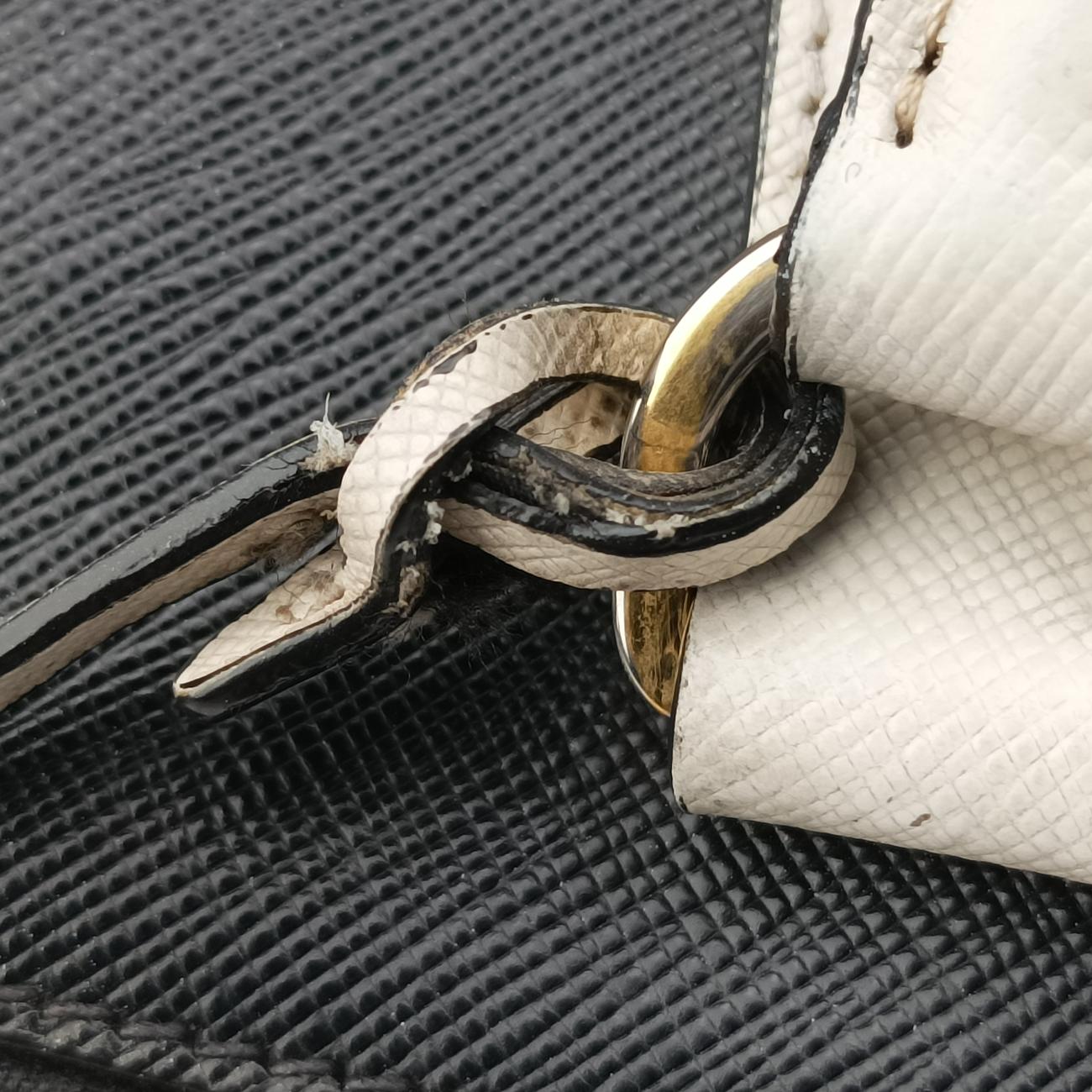 Galleria Black×white SAFFIANO Leather B2274A 103ガレリア ブラック×ホワイト サフィアーノレザー B2274A 103