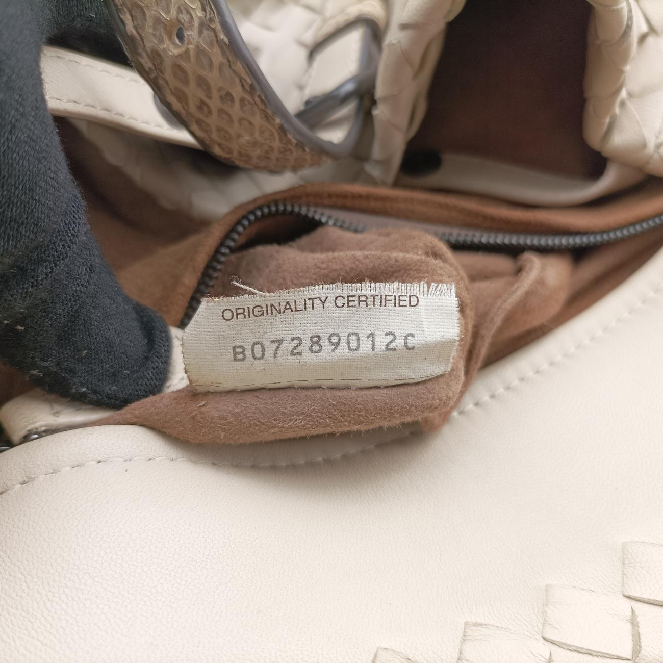 Python Mini Chester Intrecciato Ivory lambskin B07289012Cパイソン ミニチェスタ  イントレチャート アイボリー ラムスキン B07289012C