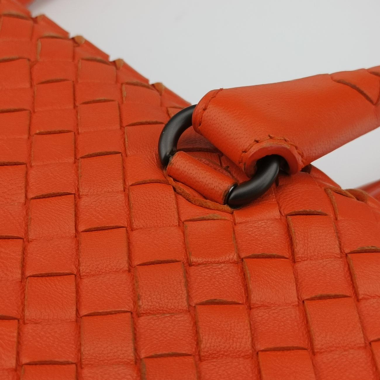 Intrecciato Orange lambskin B02853628Nイントレチャート オレンジ ラムスキン B02853628N