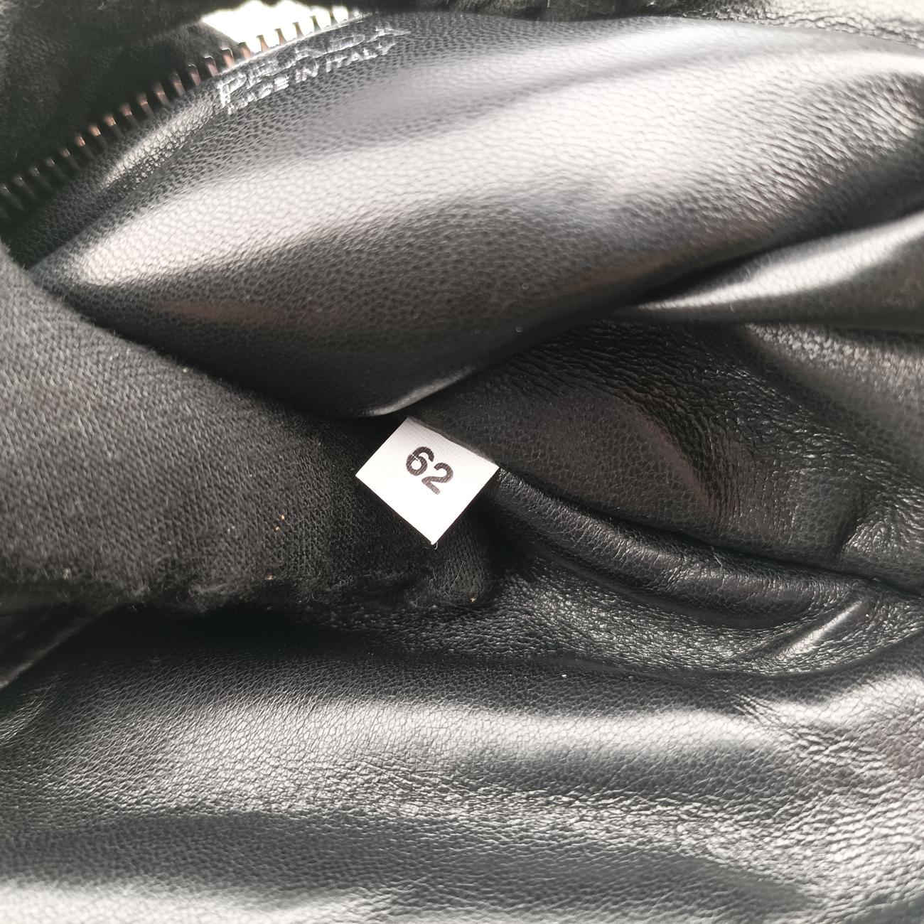 triangle mini Black Leather 62トライアングル ミニ ブラック レザー 1NR015 62