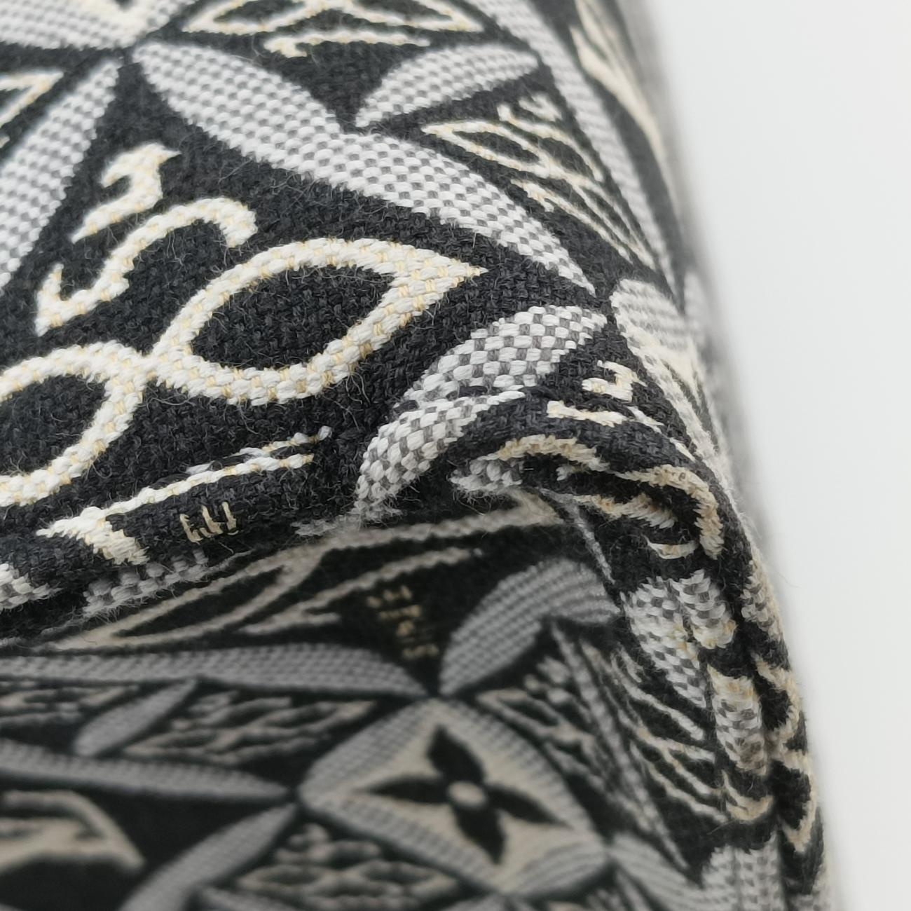 On the Go GM Gris Jacquard M57207 FL4230オンザゴーGM　 グリ ジャガード M57207 FL4230