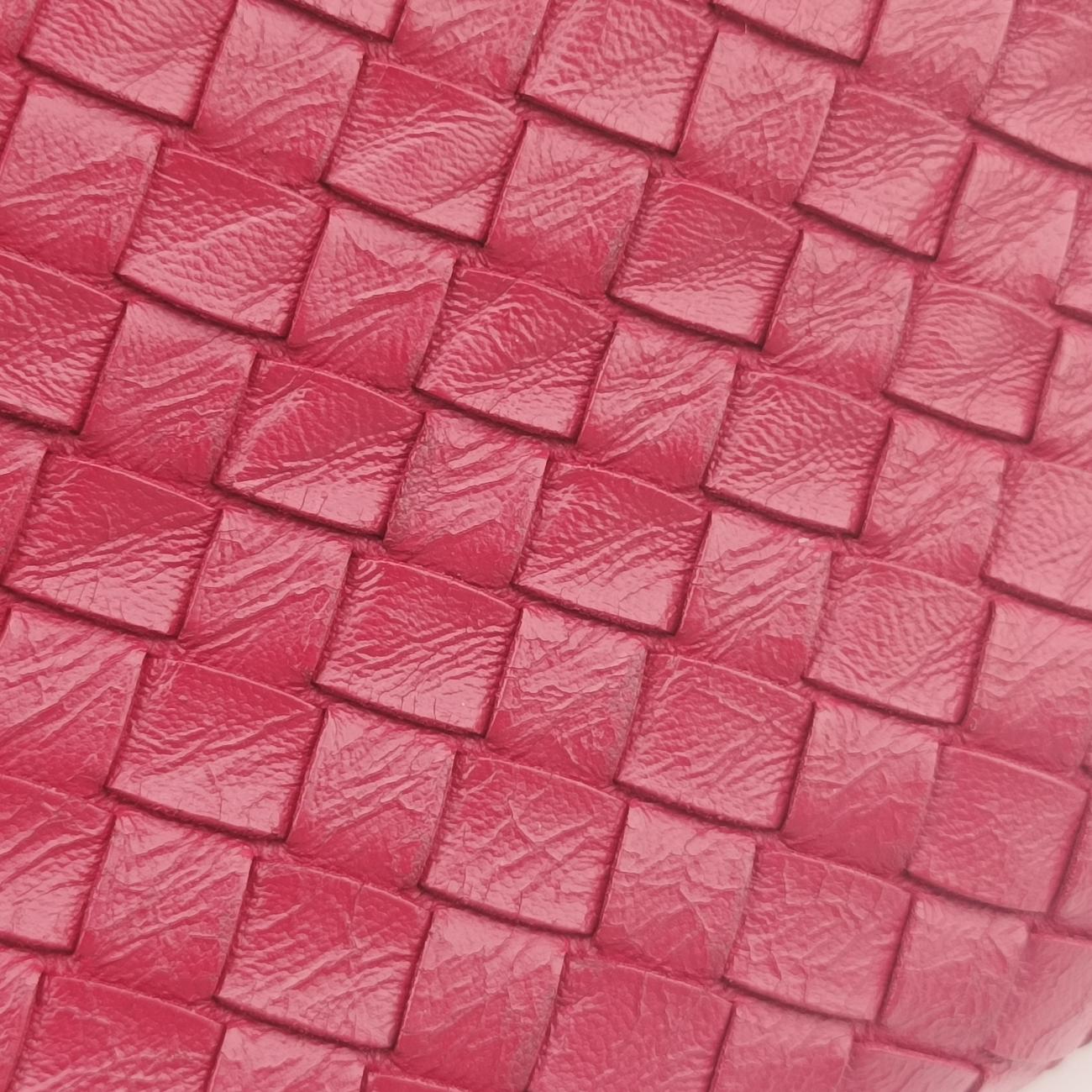 Intrecciato Red lambskin B06290063Aイントレチャート レッド ラムスキン B06290063A