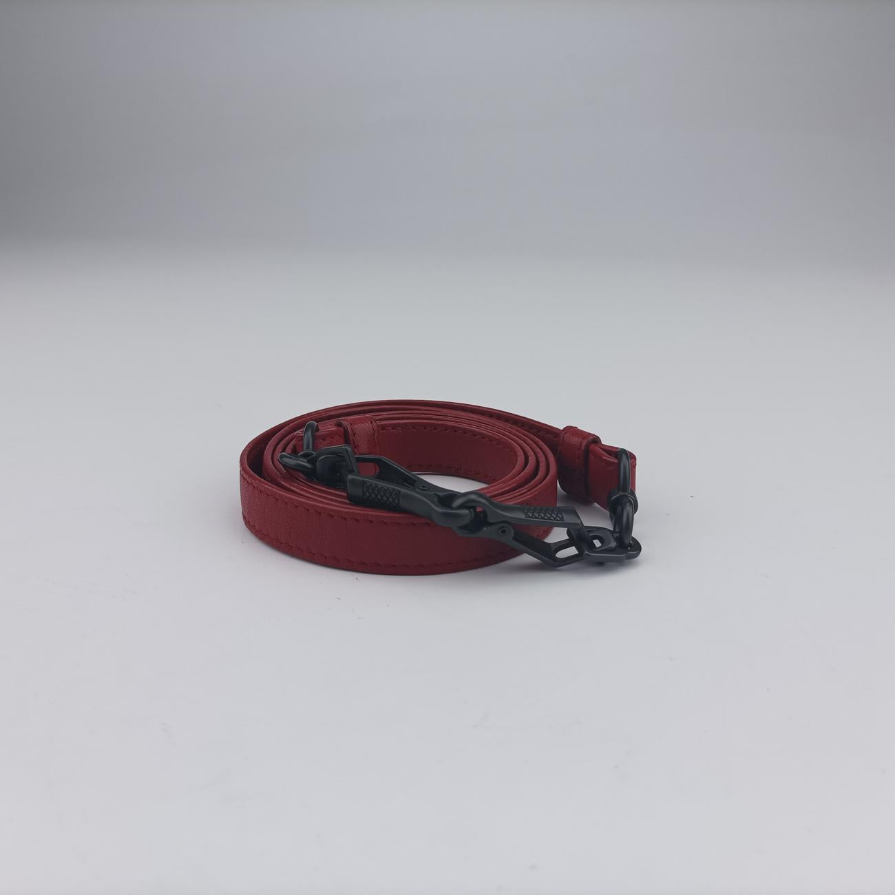 Intrecciato Red lambskin B06290063Aイントレチャート レッド ラムスキン B06290063A