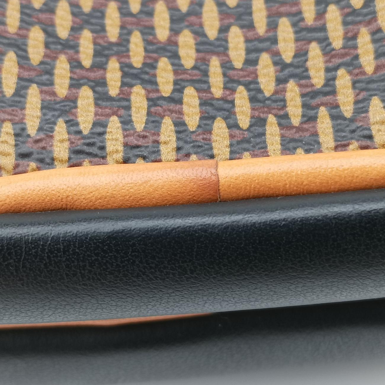 Nigo Amazone Sling messengerEBENE×brownDamier GiantN40379AR2260 ICチップナイゴ アマゾン スリング メッセンジャーエベーヌ×モノグラム/ブラウン系ダミエ ジャイアントN40379AR2260 ICチップ