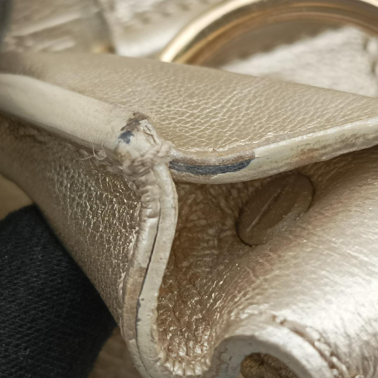 La MedusaGoldenLeatherラ メデューサゴールドレザー