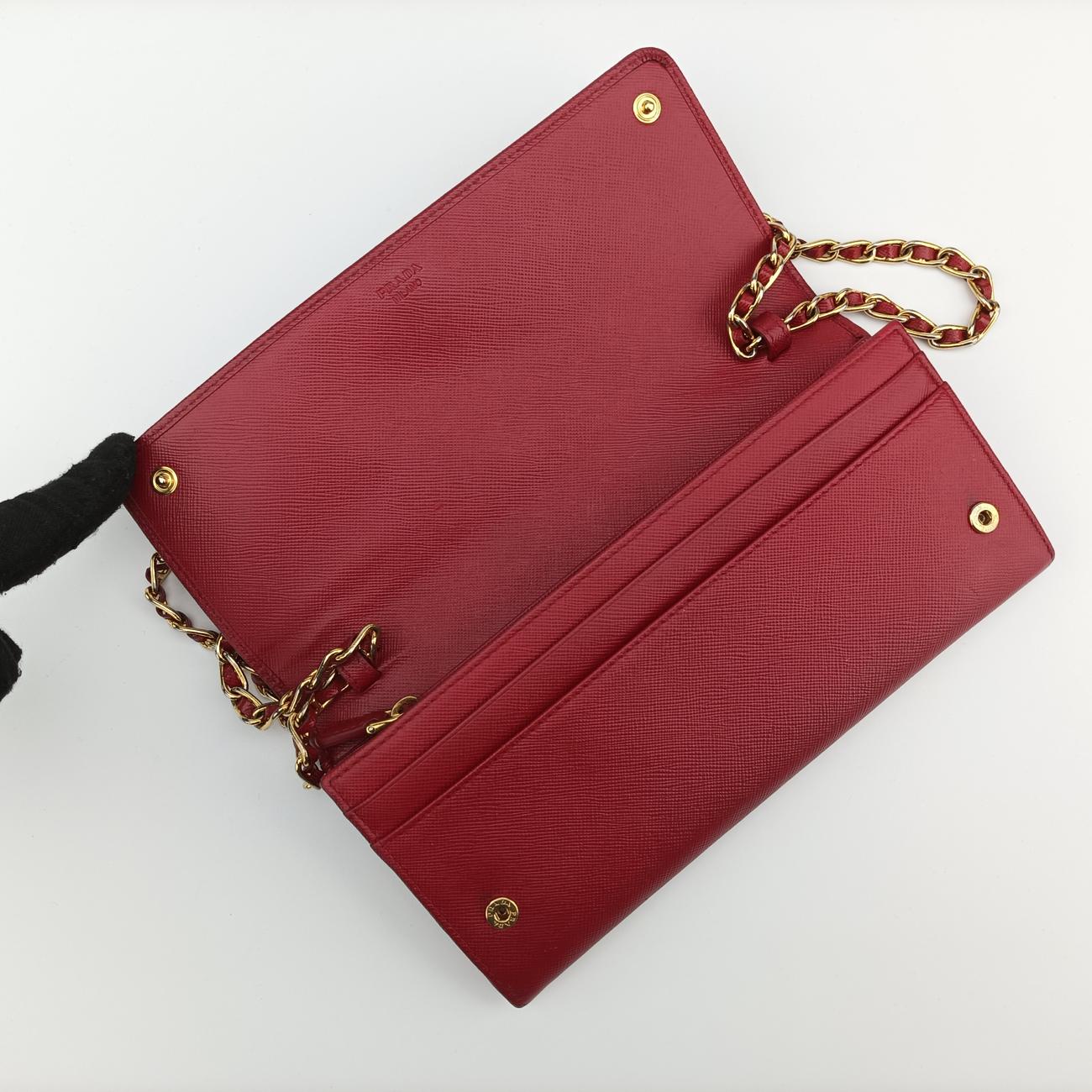 Metal Wallet on Chain Cornflower Clutch Red Saffiano Leather 1MT290 224メタル ウォレット オン チェーン コーンフラワー クラッチ レッド サフィアーノレザー 1MT290 224