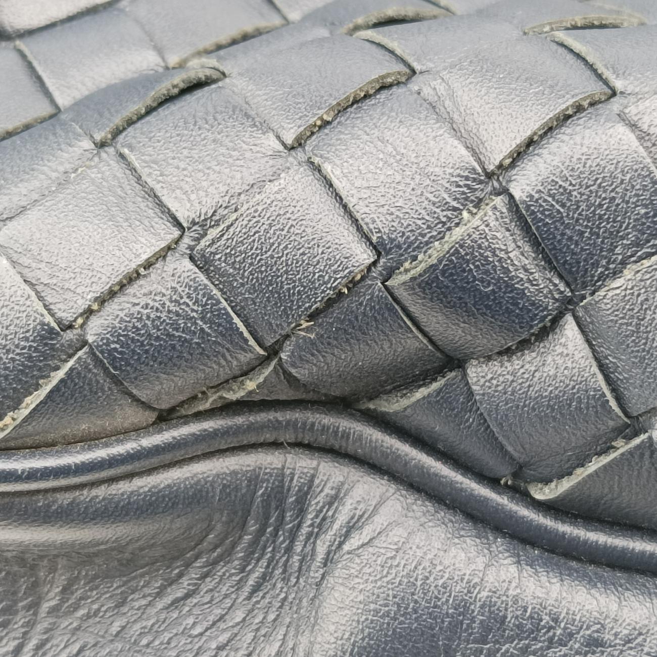 Intrecciato Navy lambskin B06343903Gイントレチャート ネイビー ラムスキン B06343903G