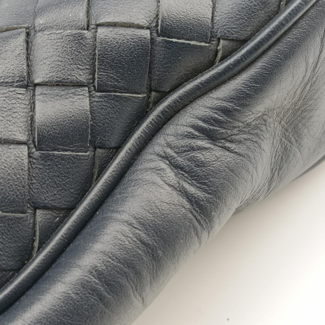 Intrecciato Navy lambskin B06343903Gイントレチャート ネイビー ラムスキン B06343903G