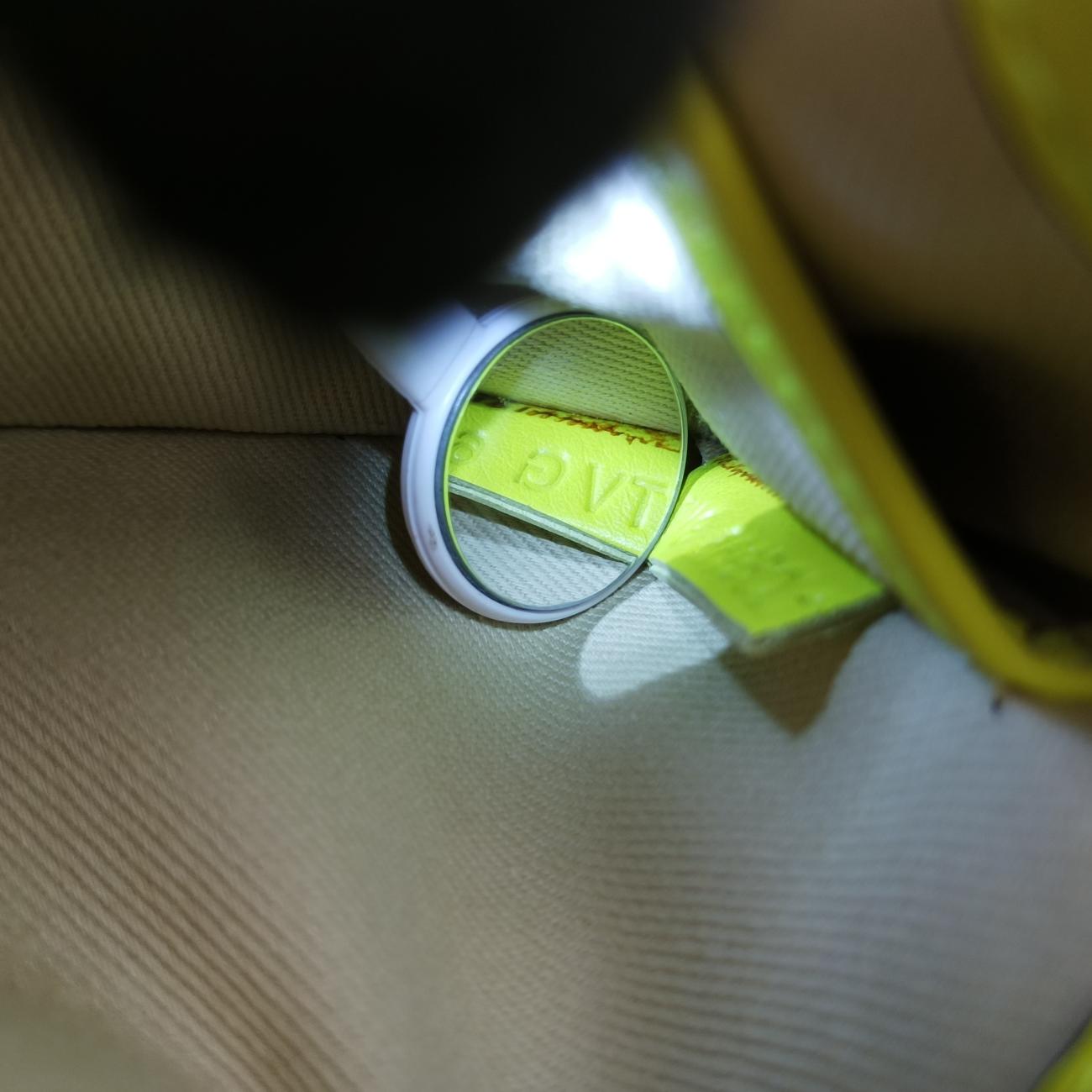 Rockstud Yellow leather TV G 669BOL1ロックスタッズ イエロー レザー TV G 669BOL1