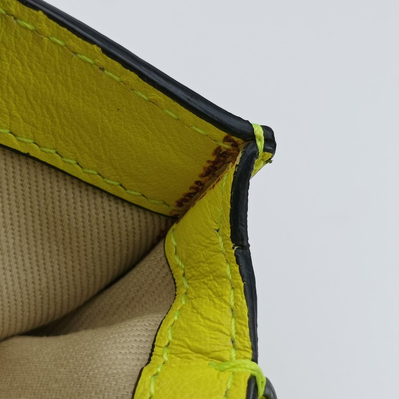 Rockstud Yellow leather TV G 669BOL1ロックスタッズ イエロー レザー TV G 669BOL1