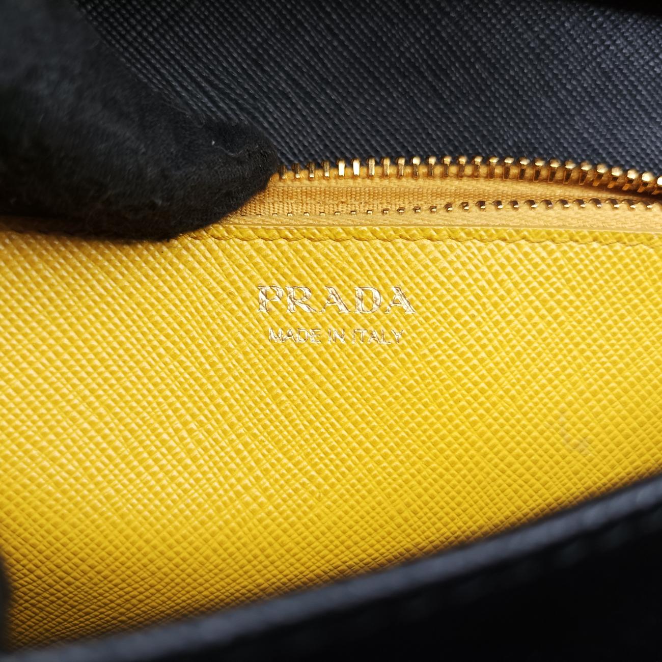 Robot LogoBlackSaffiano Leather62ロボットロゴブラックサフィアーノレザー62