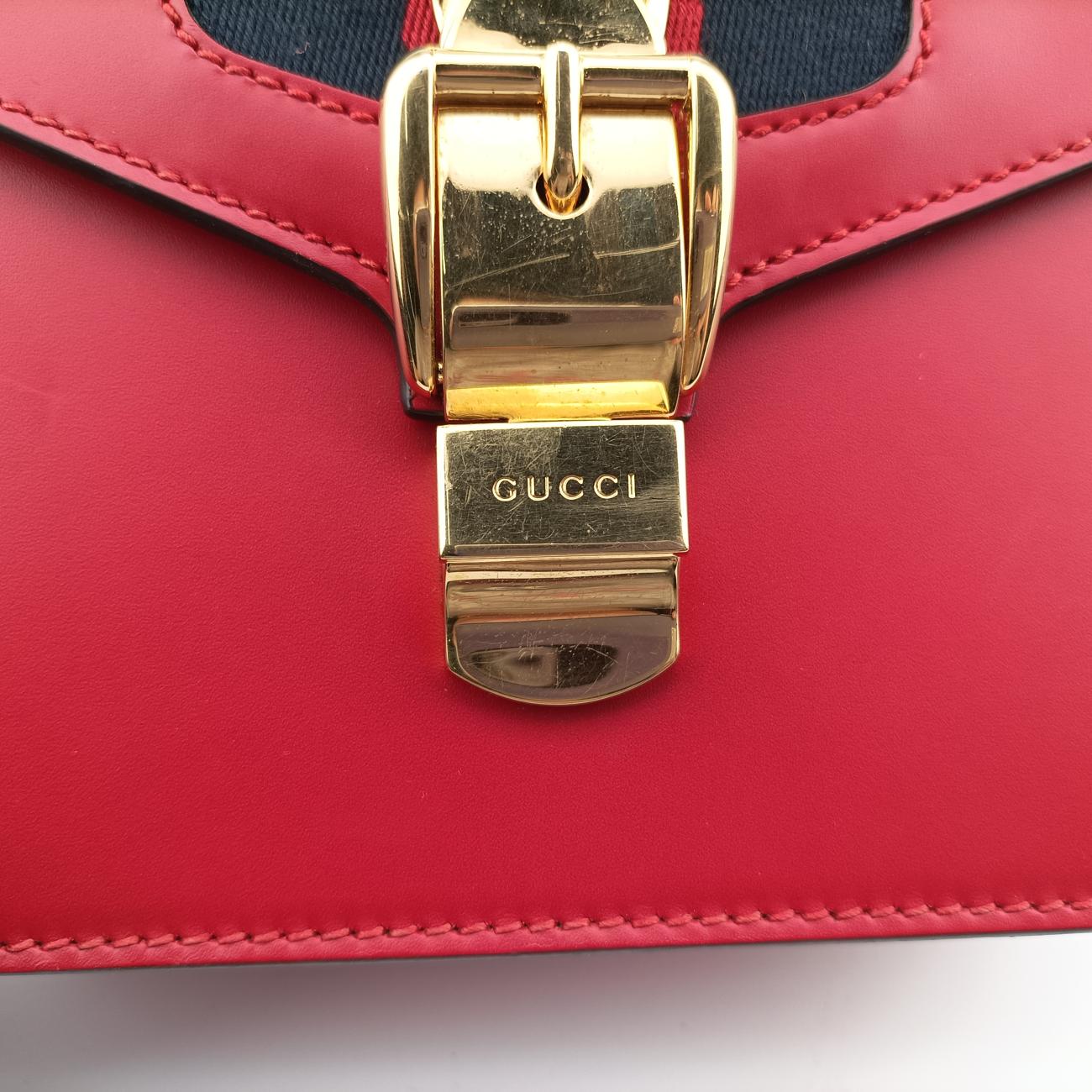 Sylvie Red×navy Leather 470270 B022343184シルヴィ レッド×ネイビー レザー 470270 B022343184