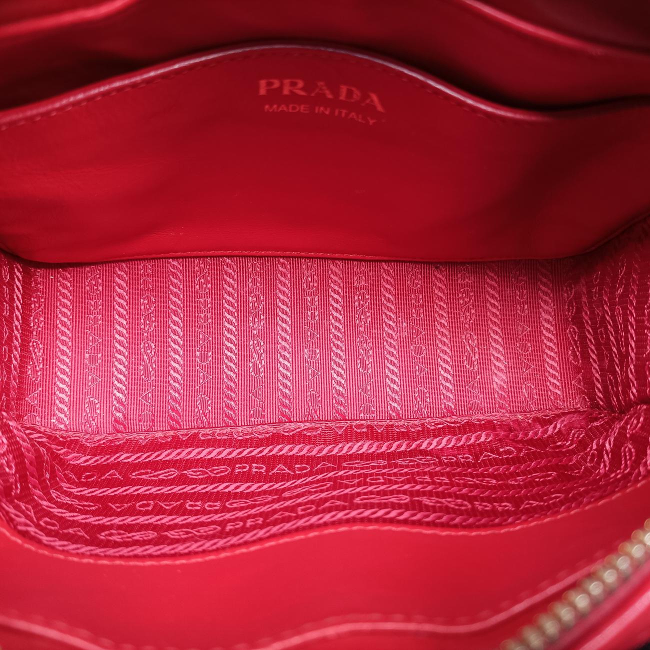 Impunture Diagramme Red leather 1BH102 260 3ダイアグラム レッド レザー 1BH102 260 3