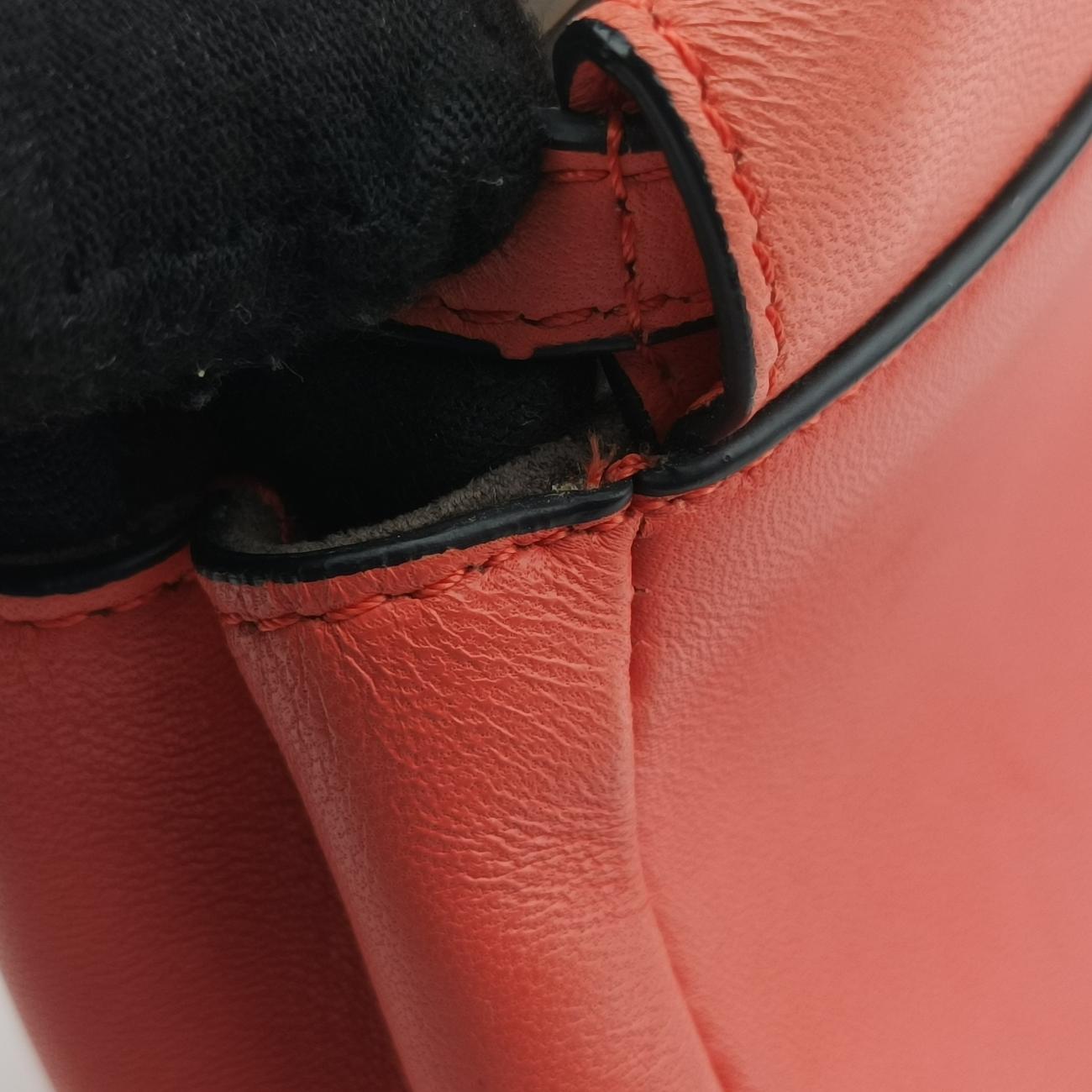 Micro Peekaboo Orange Leather 8M0355 8M0355-K47-158-9290マイクロピーカブー オレンジ レザー 8M0355 8M0355-K47-158-9290