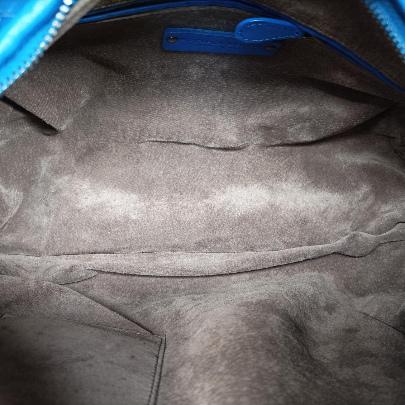 Intrecciato Blue lambskin B02681277Iイントレチャート ブルー ラムスキン B02681277I