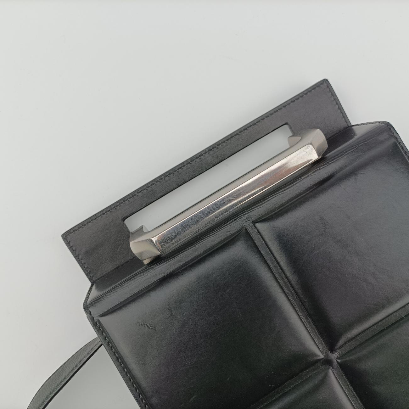 Padded Messenger Mini Trunk Black lambskin ICチップパデッド メッセンジャー ミニトランク ブラック ラムスキン ICチップ