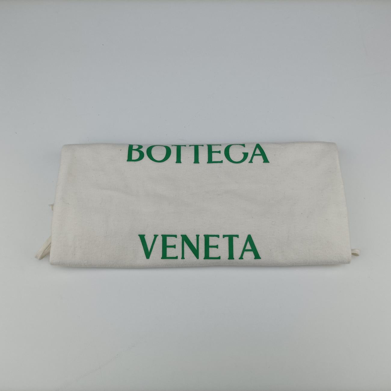 Padded Messenger Mini Trunk Black lambskin ICチップパデッド メッセンジャー ミニトランク ブラック ラムスキン ICチップ