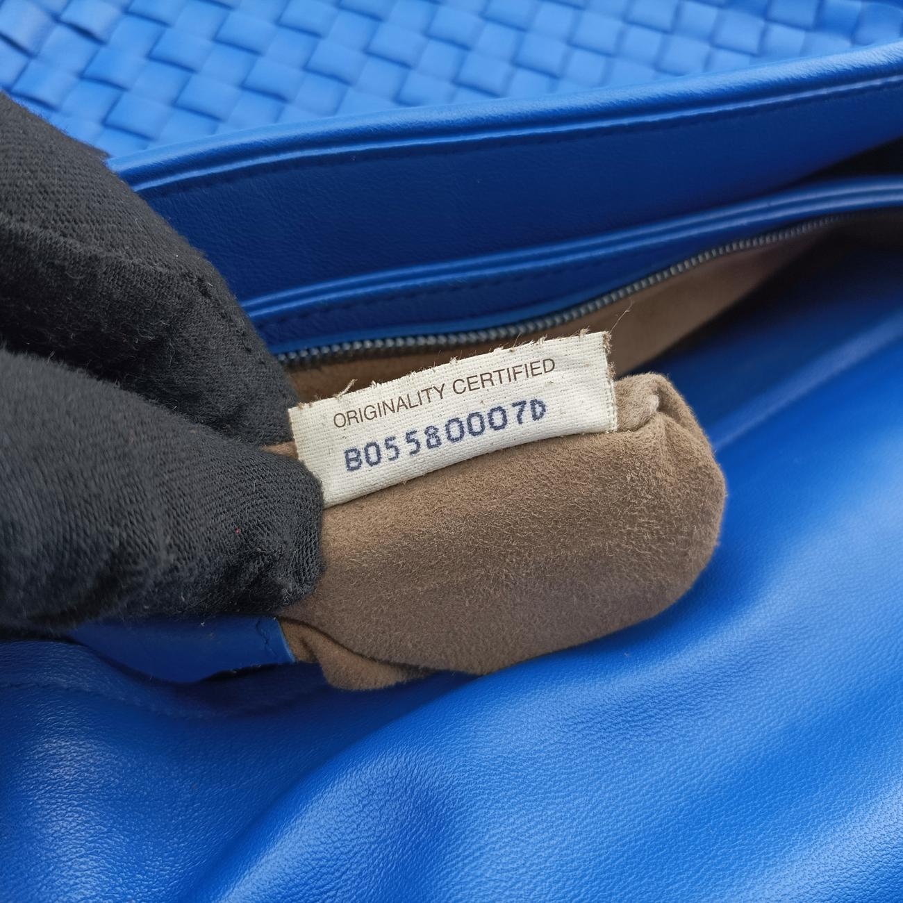 Intrecciato Olimpia Blue lambskin B05580007Dイントレチャート オリンピア ブルー ラムスキン B05580007D