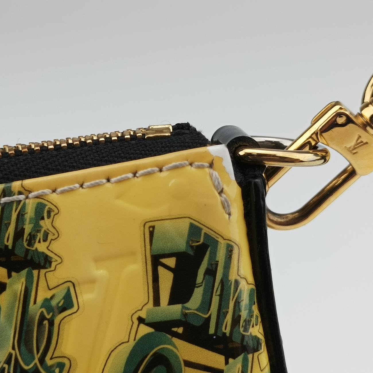 Pochette Accessoires Sticker White×multi Vernis M90928 DR0175ポシェット アクセソワール スティッカー ブロン×マルチ ヴェルニ M90928 DR0175