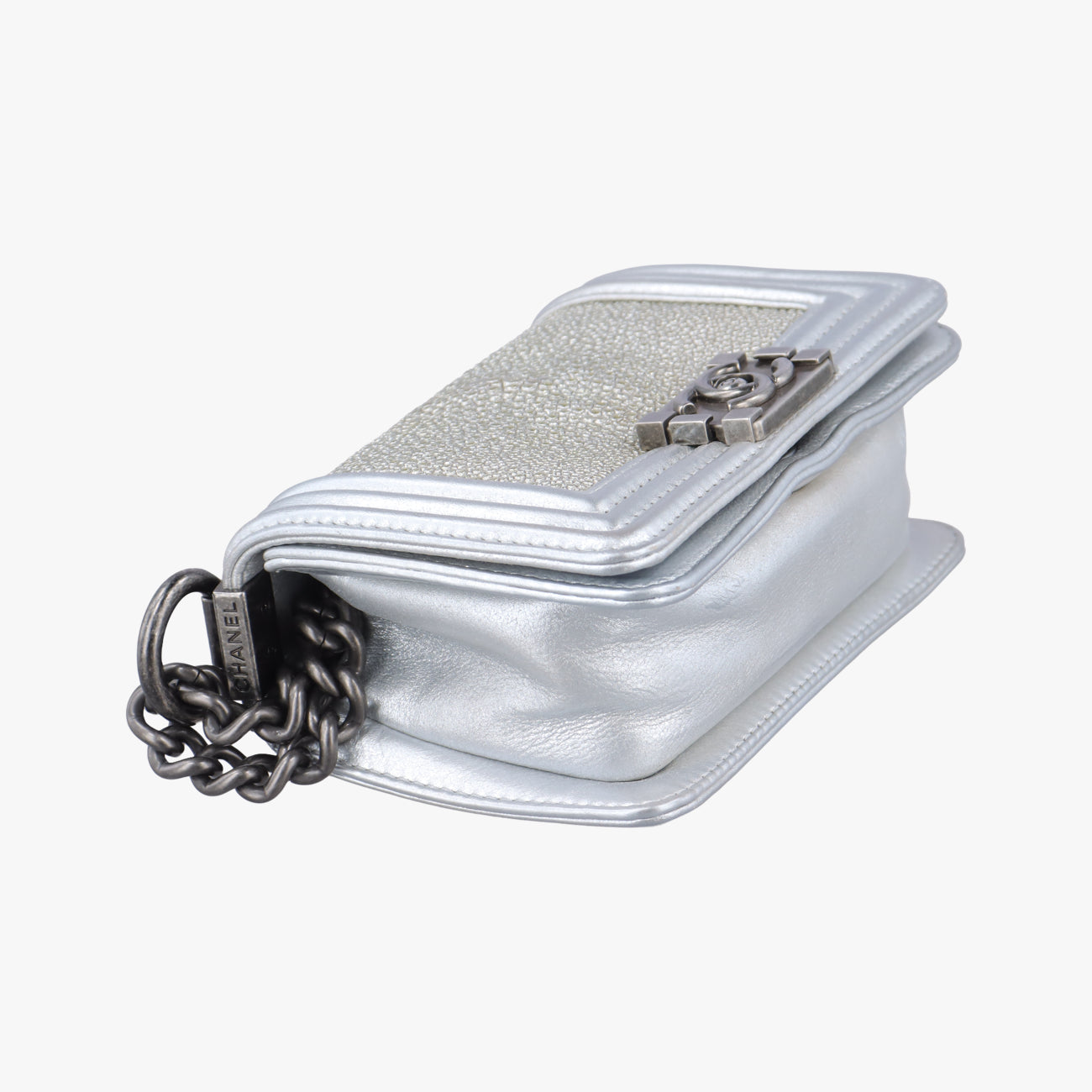 BOY CHANEL Silver lambskin×Galuchat Stingray A66230 19869442ボーイシャネル シルバー ラムスキン×ガルーシャ スティングレイ A66230 19869442