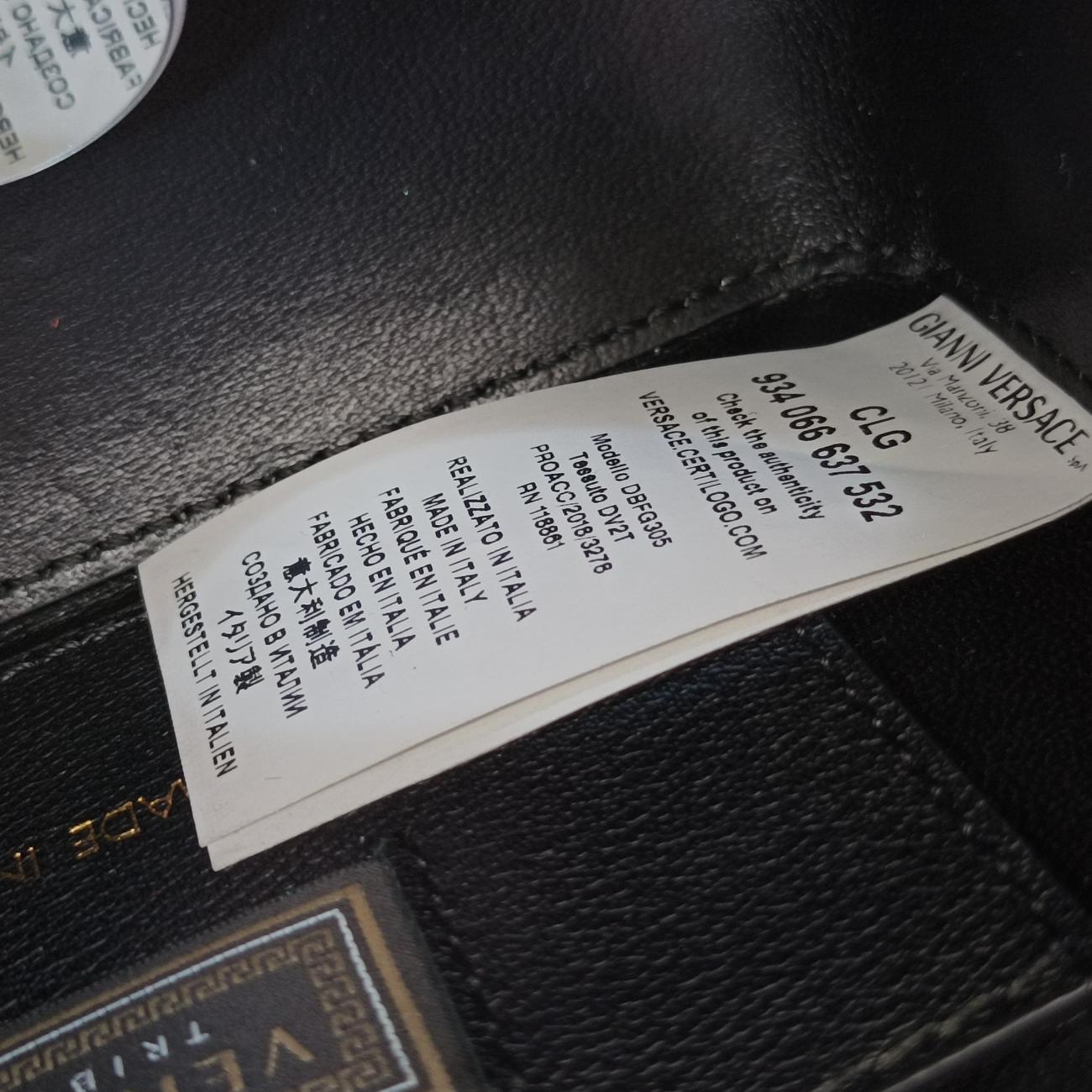 Medusa Black Leather CLG 934 066 637 532メデューサ ブラック レザー CLG 934 066 637 532