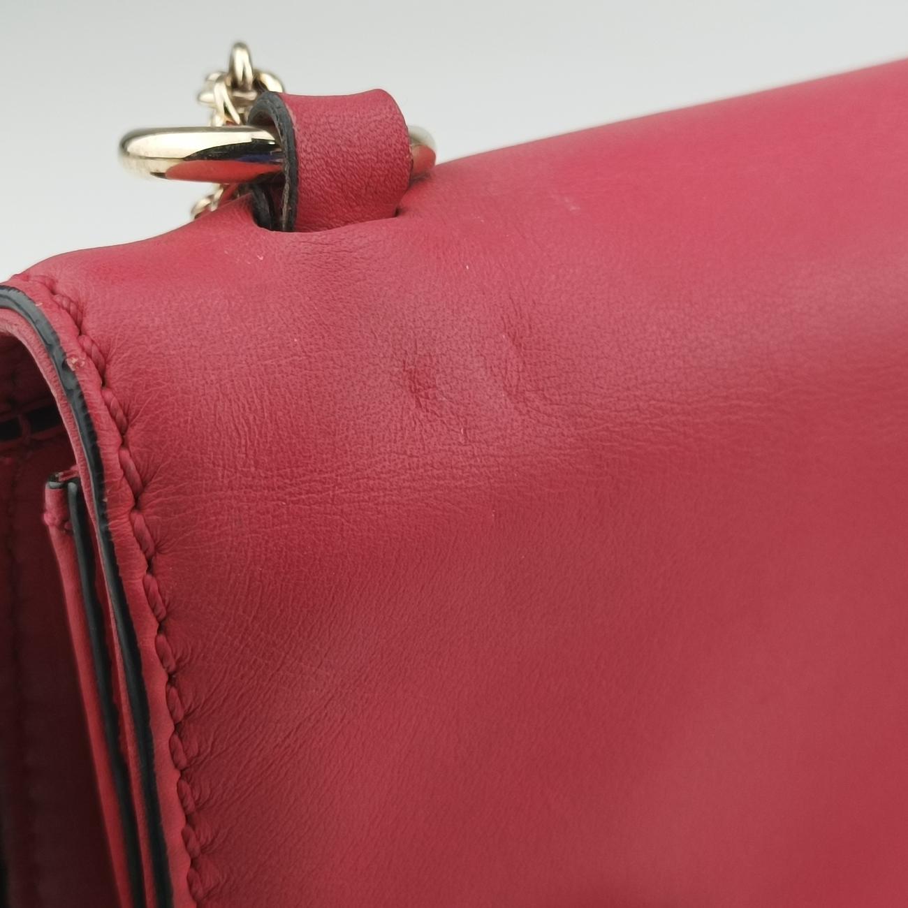 Rockstud Glam Lock Red Leather BL-K398VIT2ロックスタッズグラムロックミディアム レッド レザー BL-K398VIT2