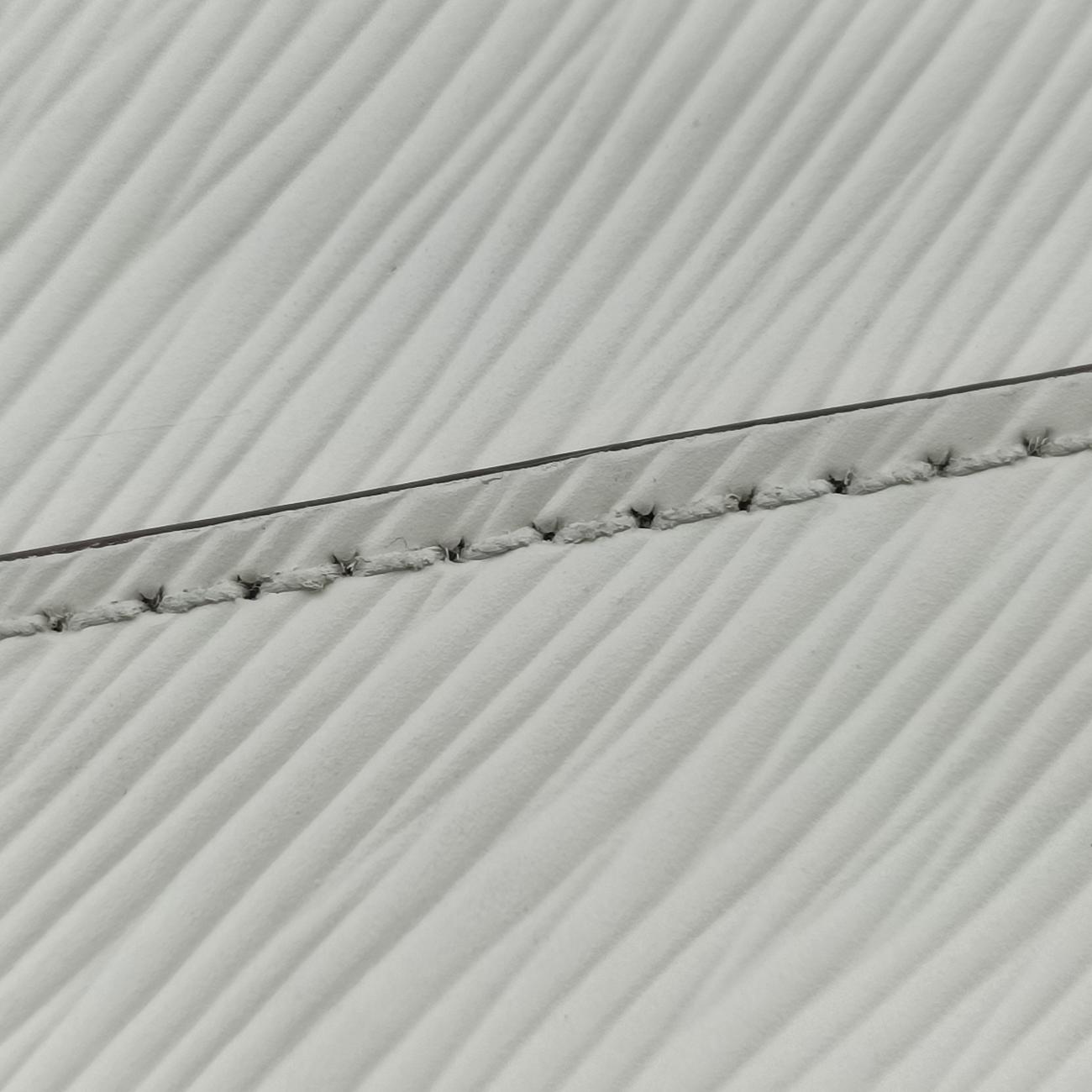 Twist PM White x Red x Black Epi M42777 FL2196ツイストPM ホワイト×レッド×ブラック エピ M42777 FL2196