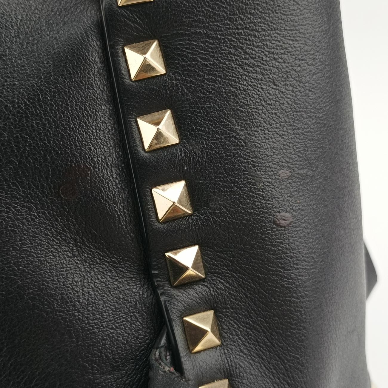Rockstud Black Leather BL-K858BOL2ロックスタッズ ブラック レザー BL-K858BOL2