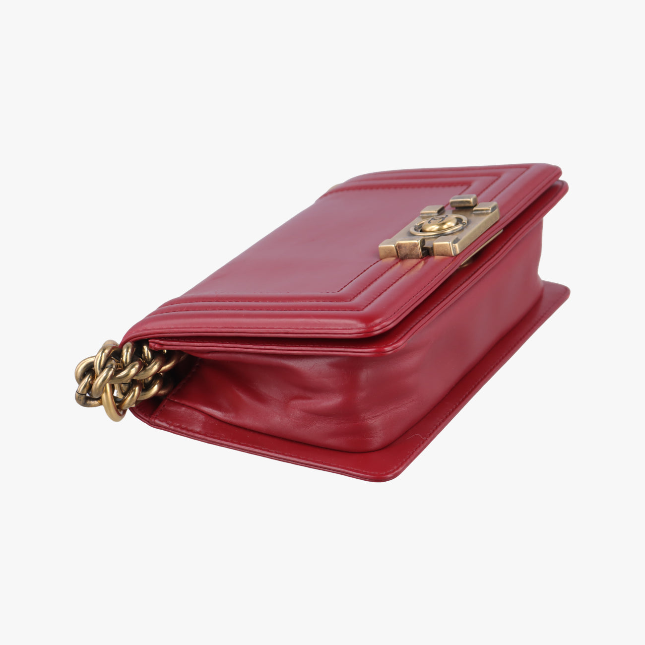 BOY CHANEL Red Leather A66712 15636981ボーイシャネル レッド レザー A66712 15636981