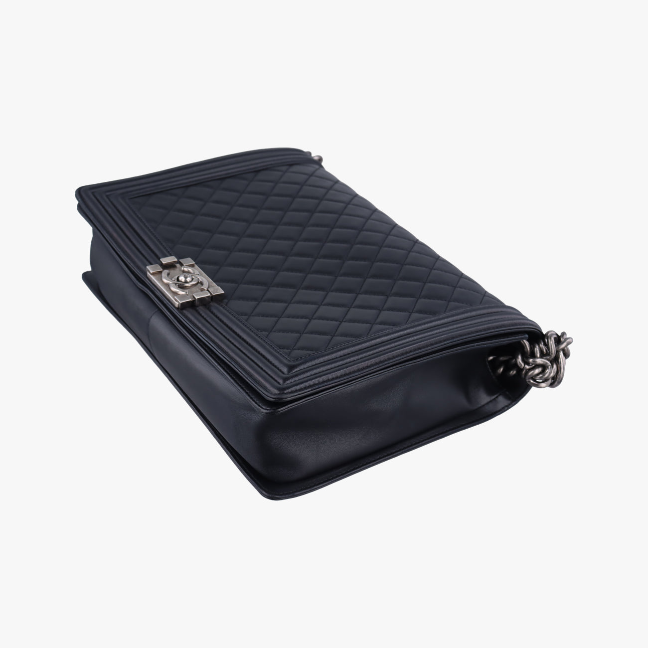 BOY CHANEL Black lambskin A67087 16107672ボーイシャネル ブラック ラムスキン A67087 16107672