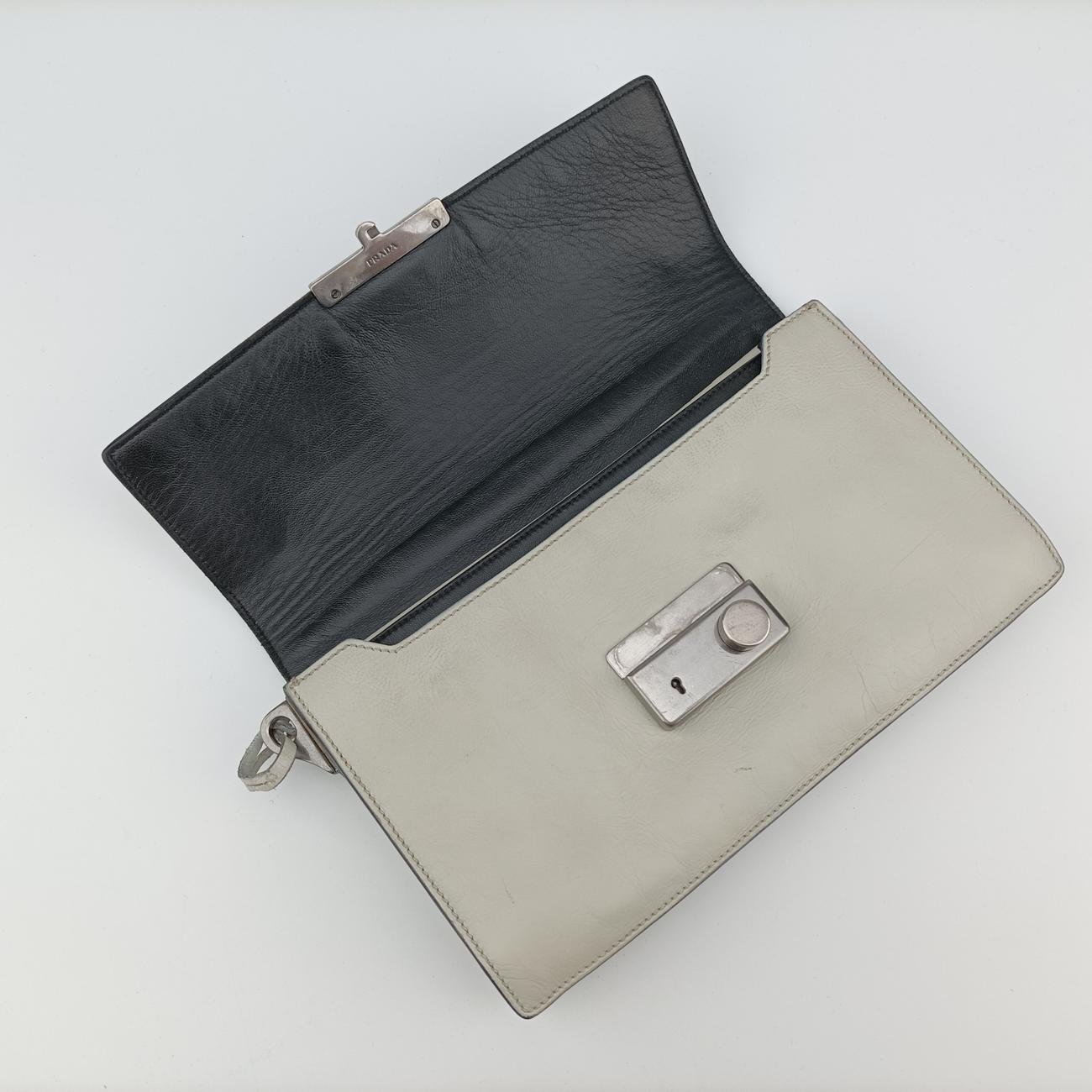 Soft Sound White SAFFIANO Leather BR5026 7ソフトサウンド ホワイト サフィアーノレザー BR5026 7