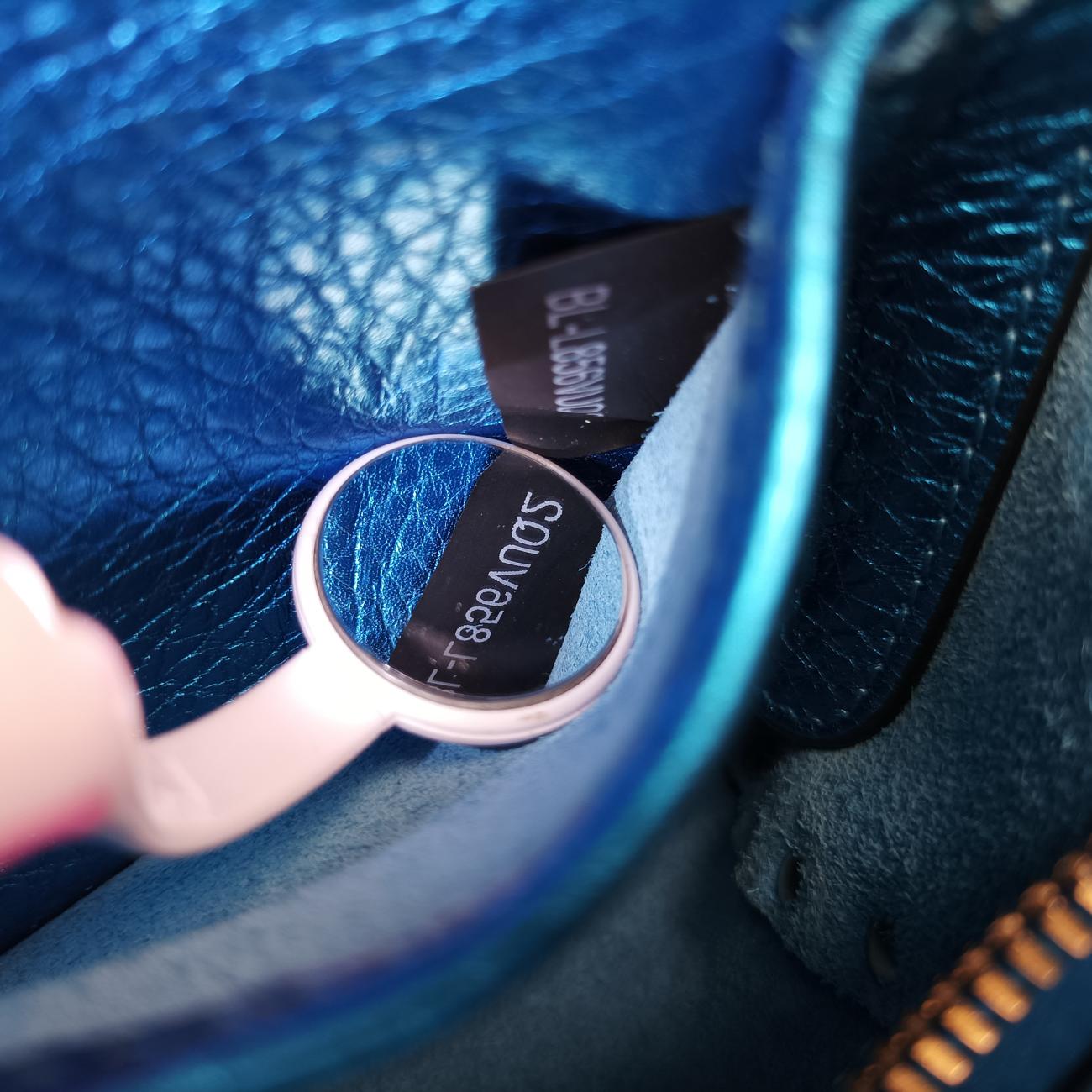 Rockstud Blue Leather BL-L856VUQ2ロックスタッズ ブルー レザー BL-L856VUQ2