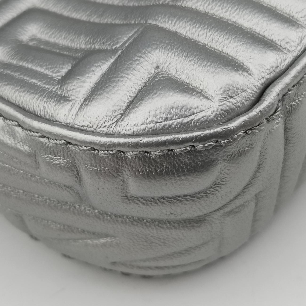 BAGUETTE Silver Leather 8BR600 Lot number unknownマンマバケット シルバー レザー 8BR600 製番不明