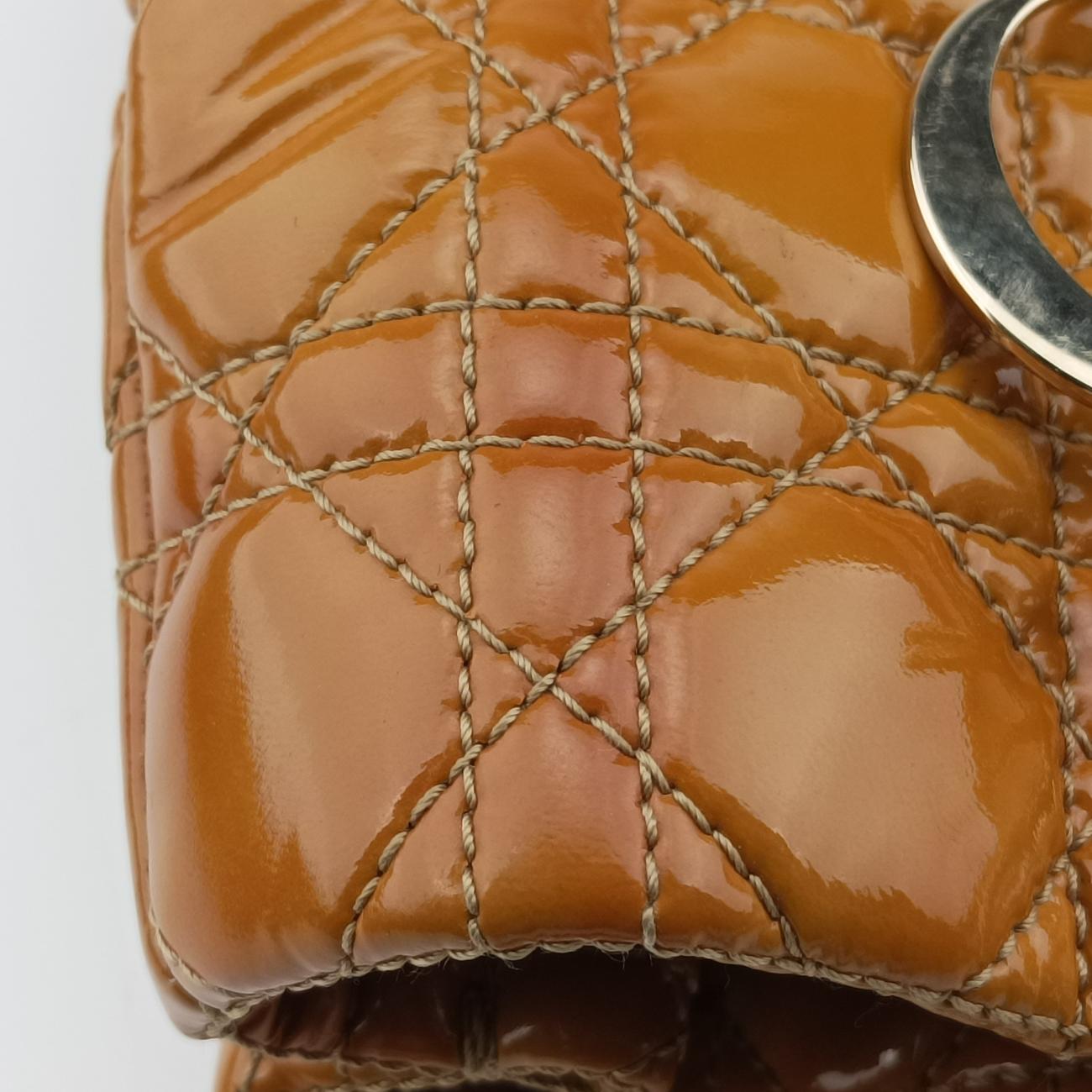 Cannage Dior Soft Yellow Patent 01-RU-1120ディオールソフト イエロー パテント 01-RU-1120