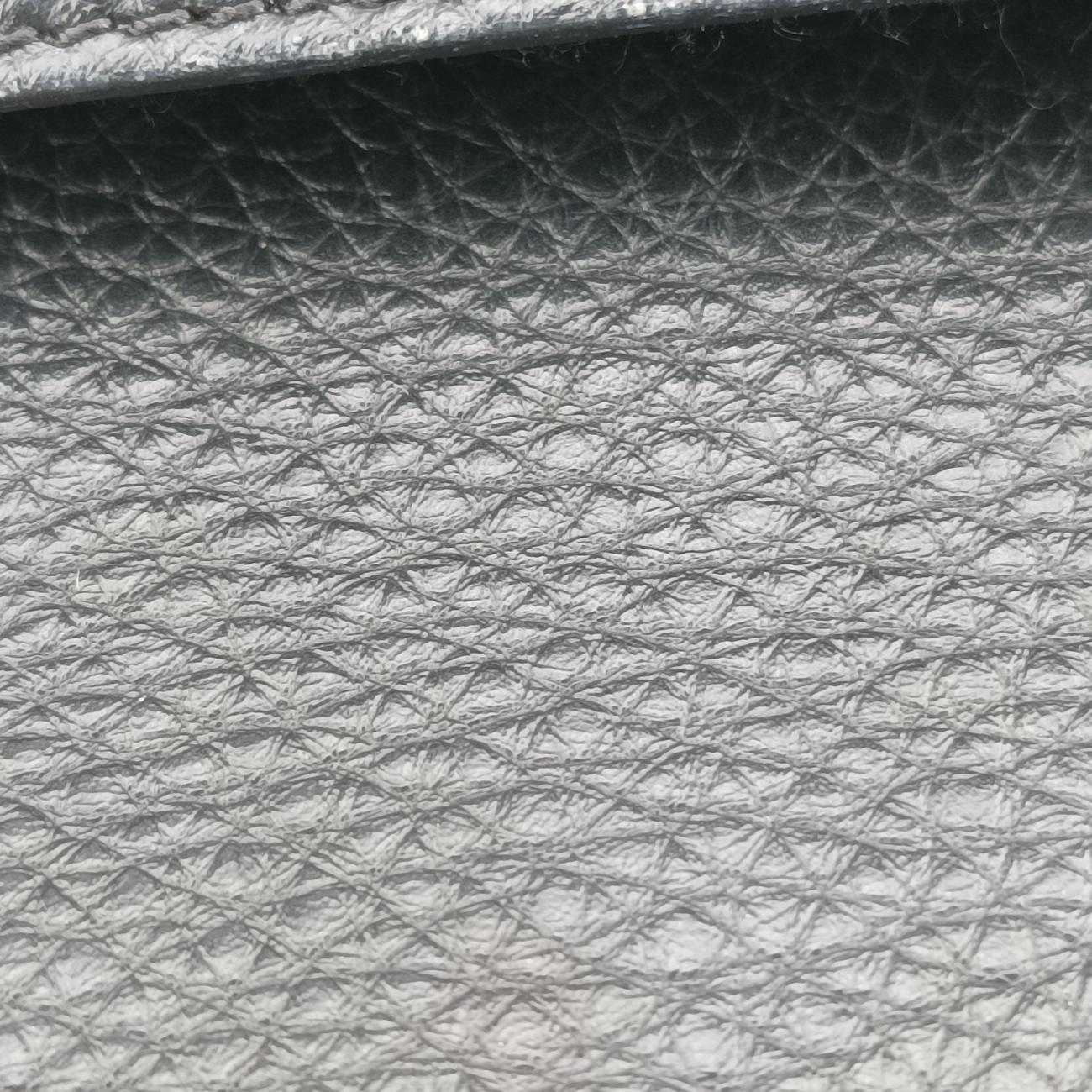 Textured Black Leather テクスチャード ブラック レザー 