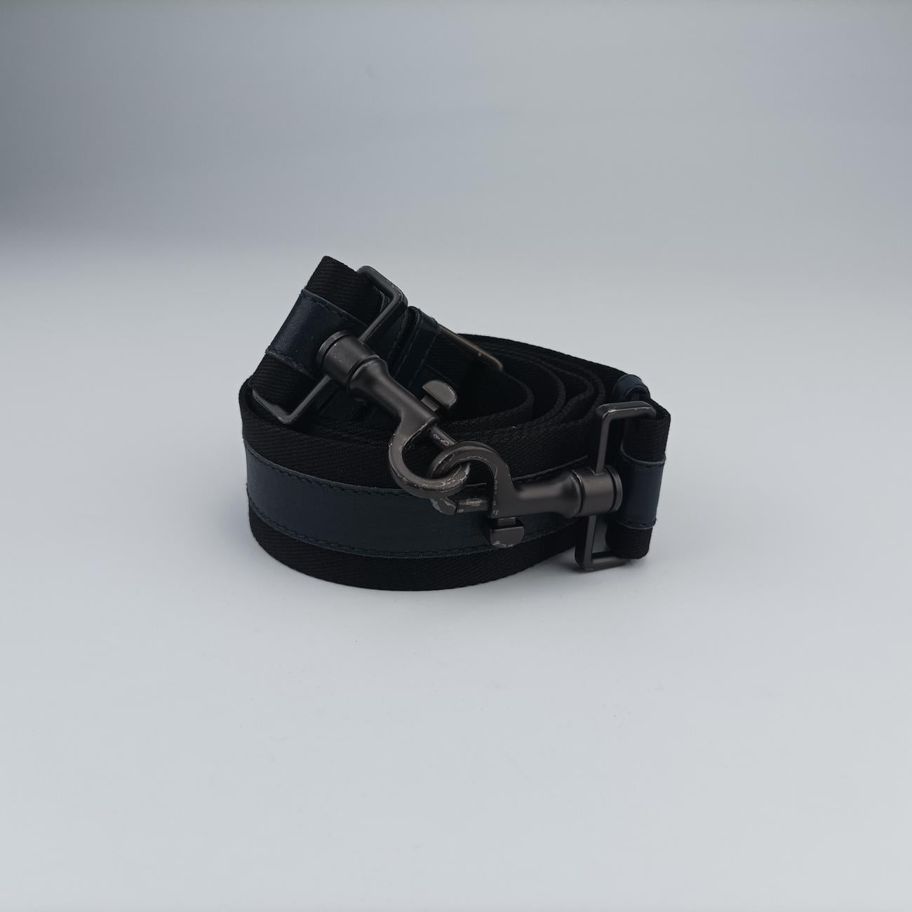 Intrecciato Navy lambskin B01436363Lイントレチャート ネイビー ラムスキン B01436363L