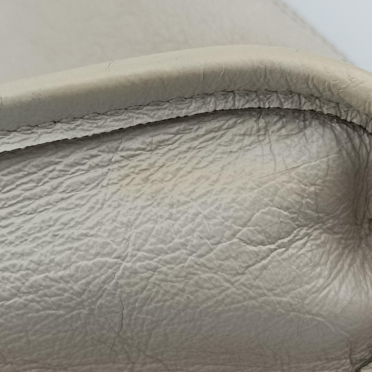 Rajah White×Black×Red Leather 537219 C028690663ラジャ ホワイト×ブラック×レッド レザー 537219 C028690663