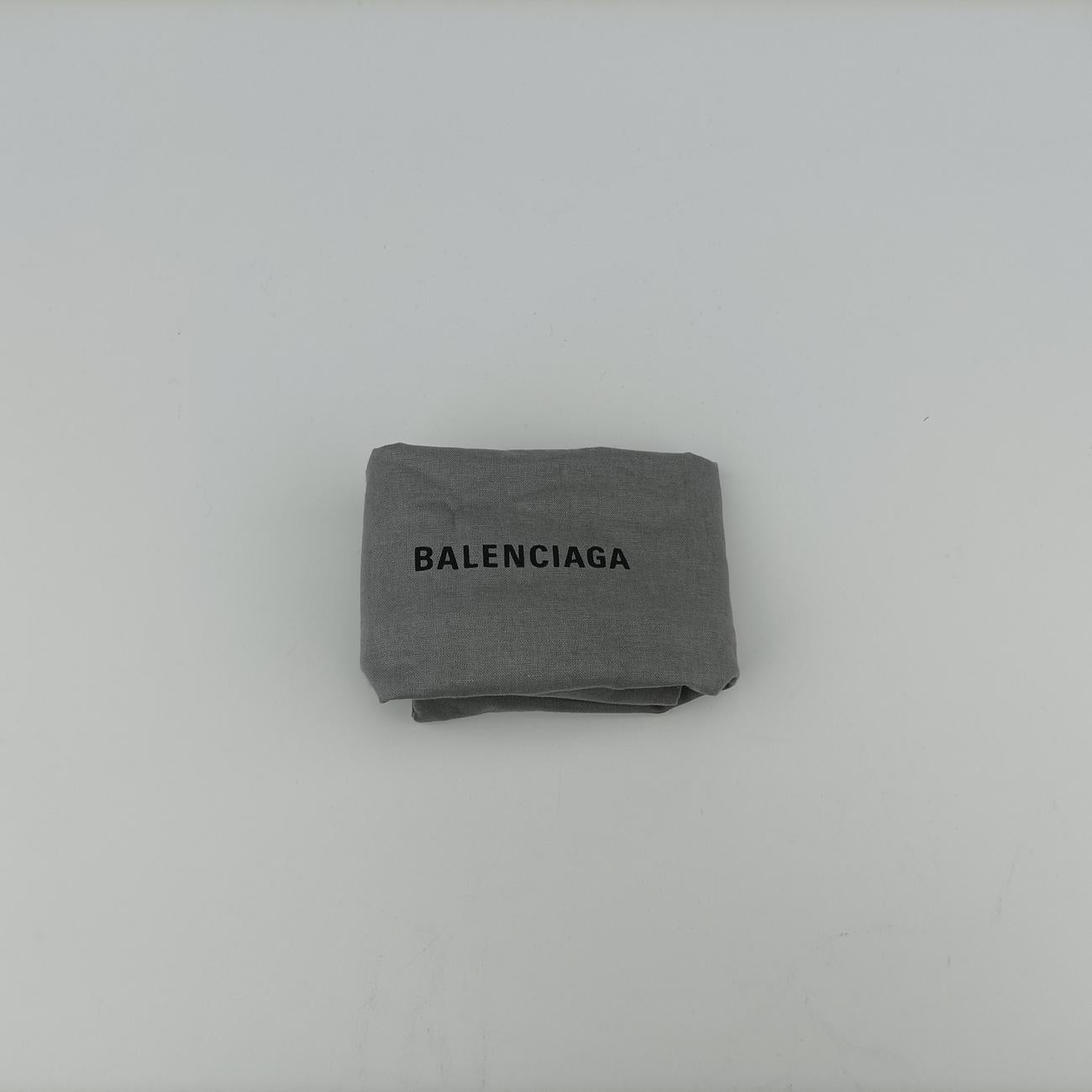 Le Cagole mini White lambskin 695814.9016.R.527545ル カゴール ミニ ホワイト ラムスキン 695814.9016.R.527545