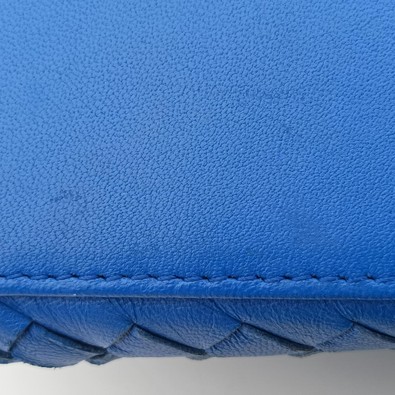 Intrecciato Blue lambskin B05059512Cイントレチャート ブルー ラムスキン B05059512C