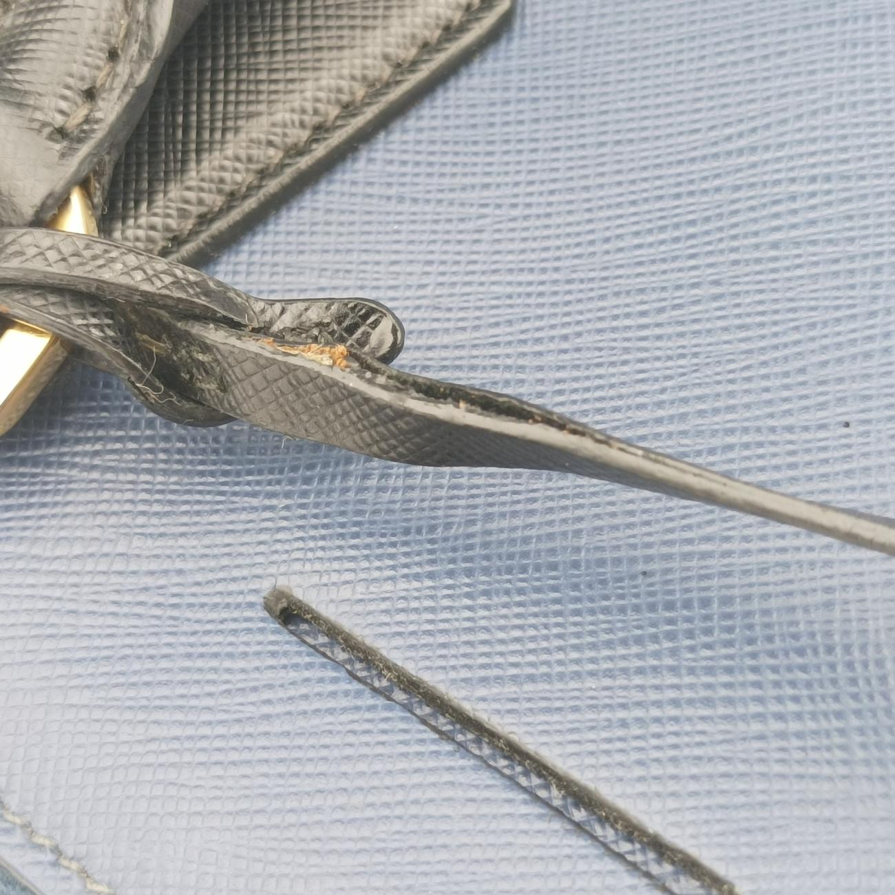 Galleria Blue x black SAFFIANO Leather B1874A 14/Gガレリア ブルー x ブラック サフィアーノレザー B1874A 14/G