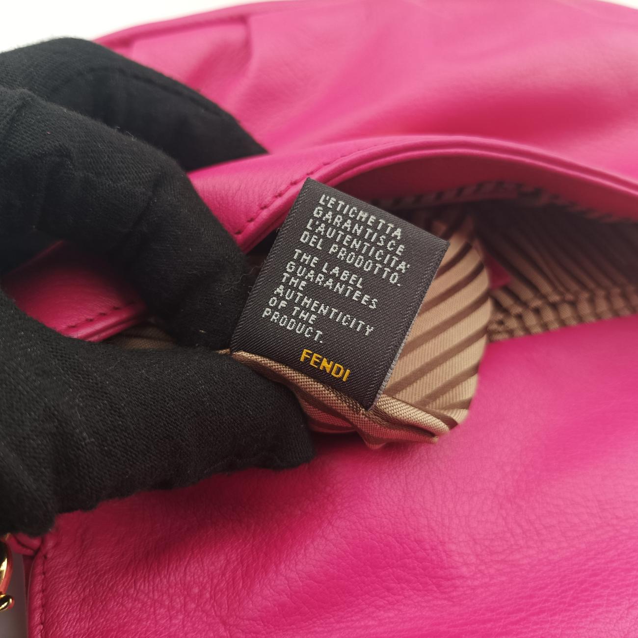 Fendista Pochette Rose Leather 8M0276 8M0276-ANG-128-2566フェンディスタ ポシェット ローズ レッド レザー 8M0276 8M0276-ANG-128-2566